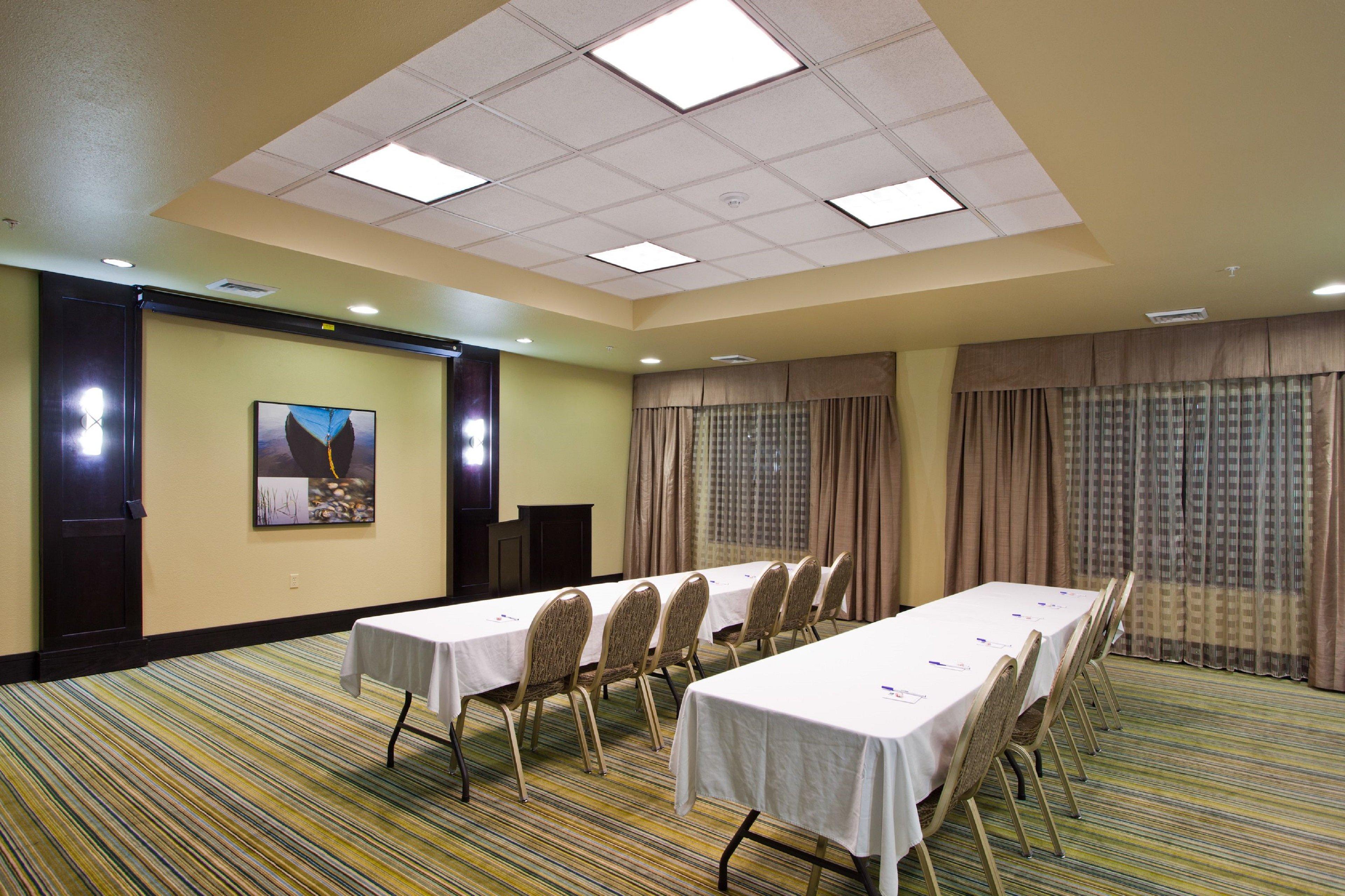ווייקרוס Holiday Inn Express מראה חיצוני תמונה