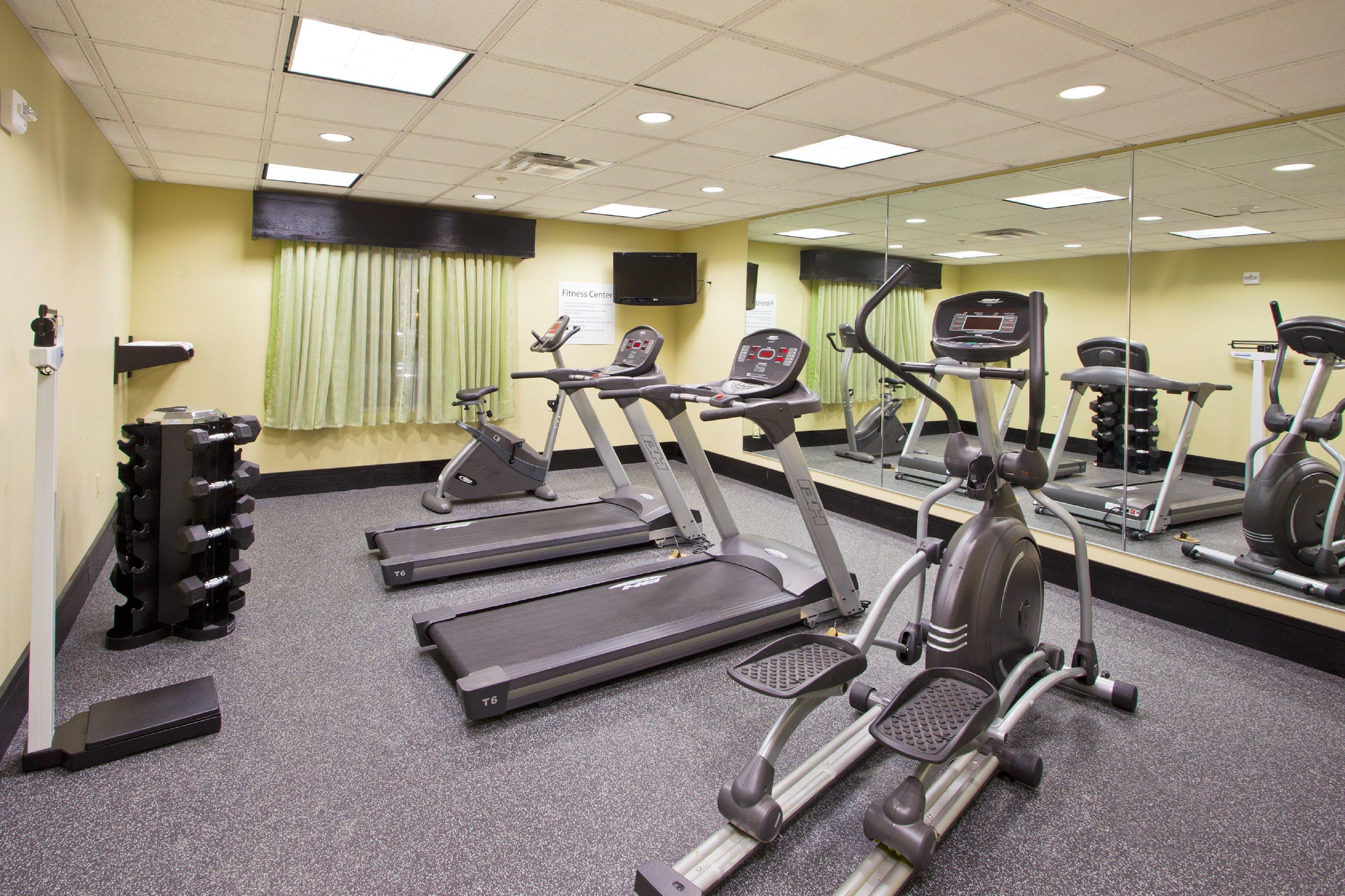 ווייקרוס Holiday Inn Express מראה חיצוני תמונה