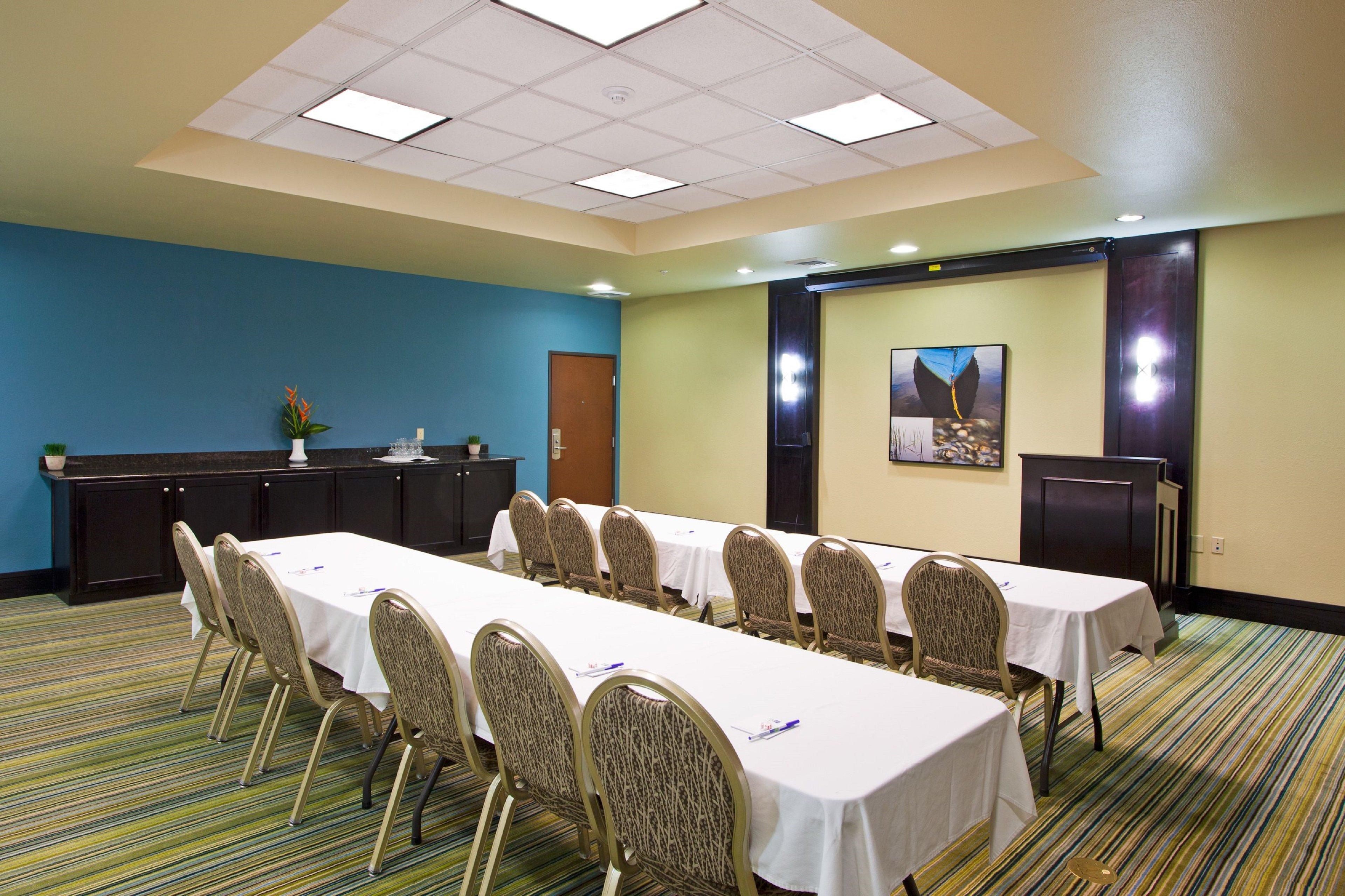 ווייקרוס Holiday Inn Express מראה חיצוני תמונה