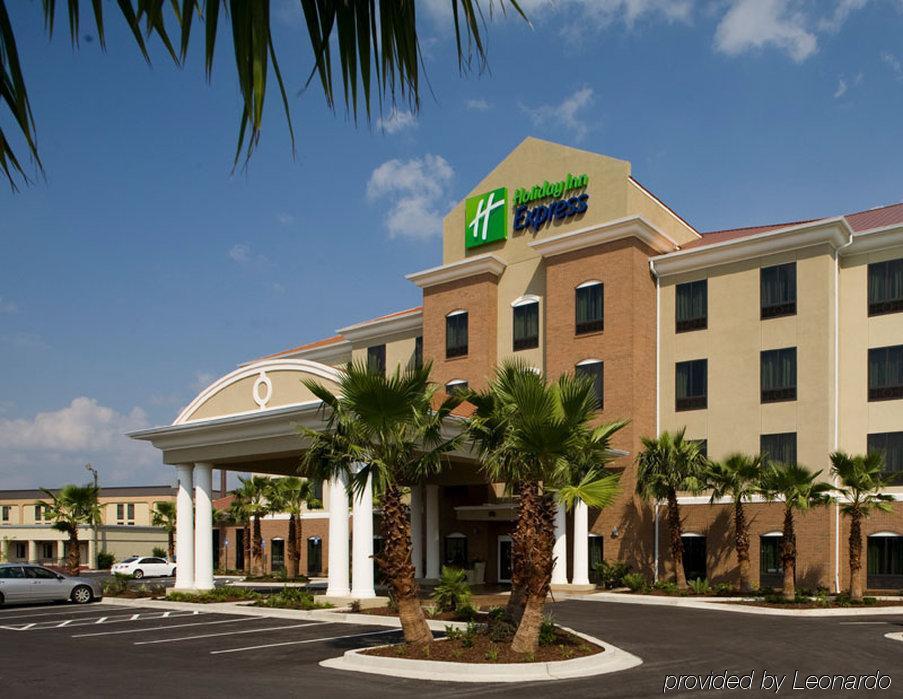 ווייקרוס Holiday Inn Express מראה חיצוני תמונה