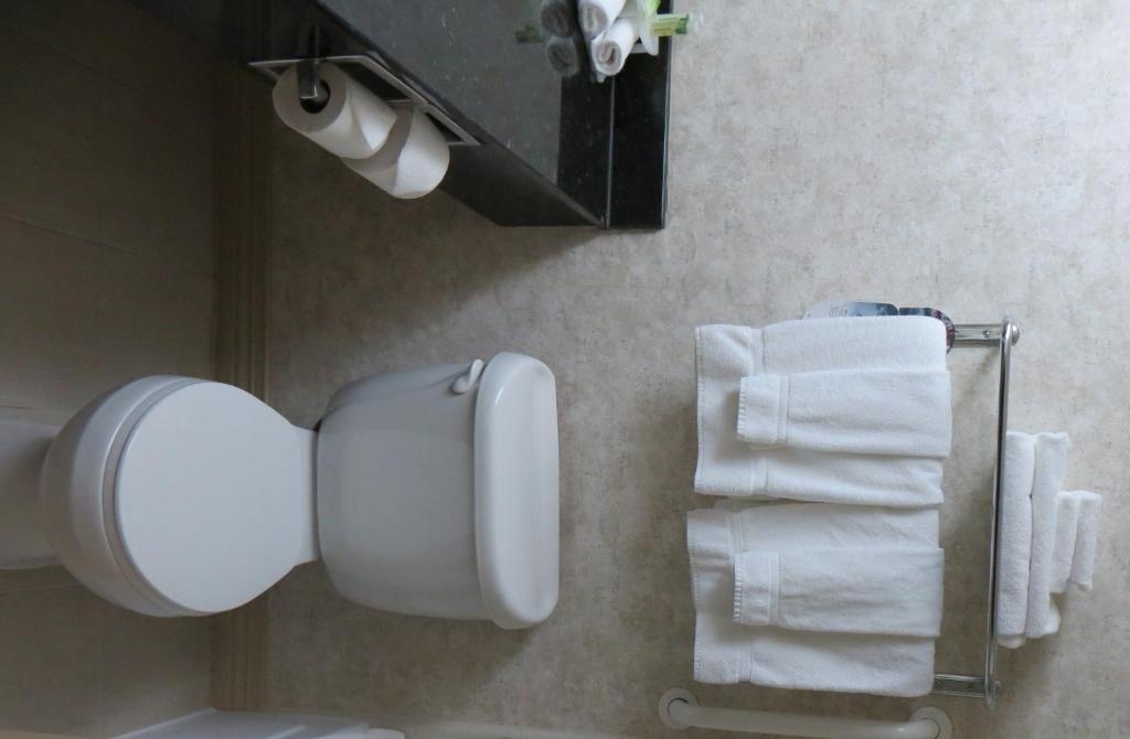 ווייקרוס Holiday Inn Express חדר תמונה